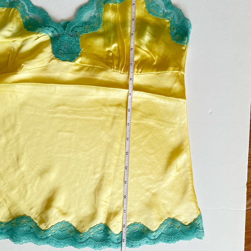 Gold Hawk Yellow Silk Top - Picture 12 of 12